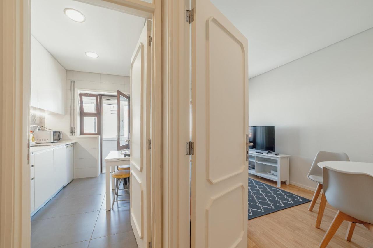 Apartamento Downtown Design With Balcony By Vacationy Oporto