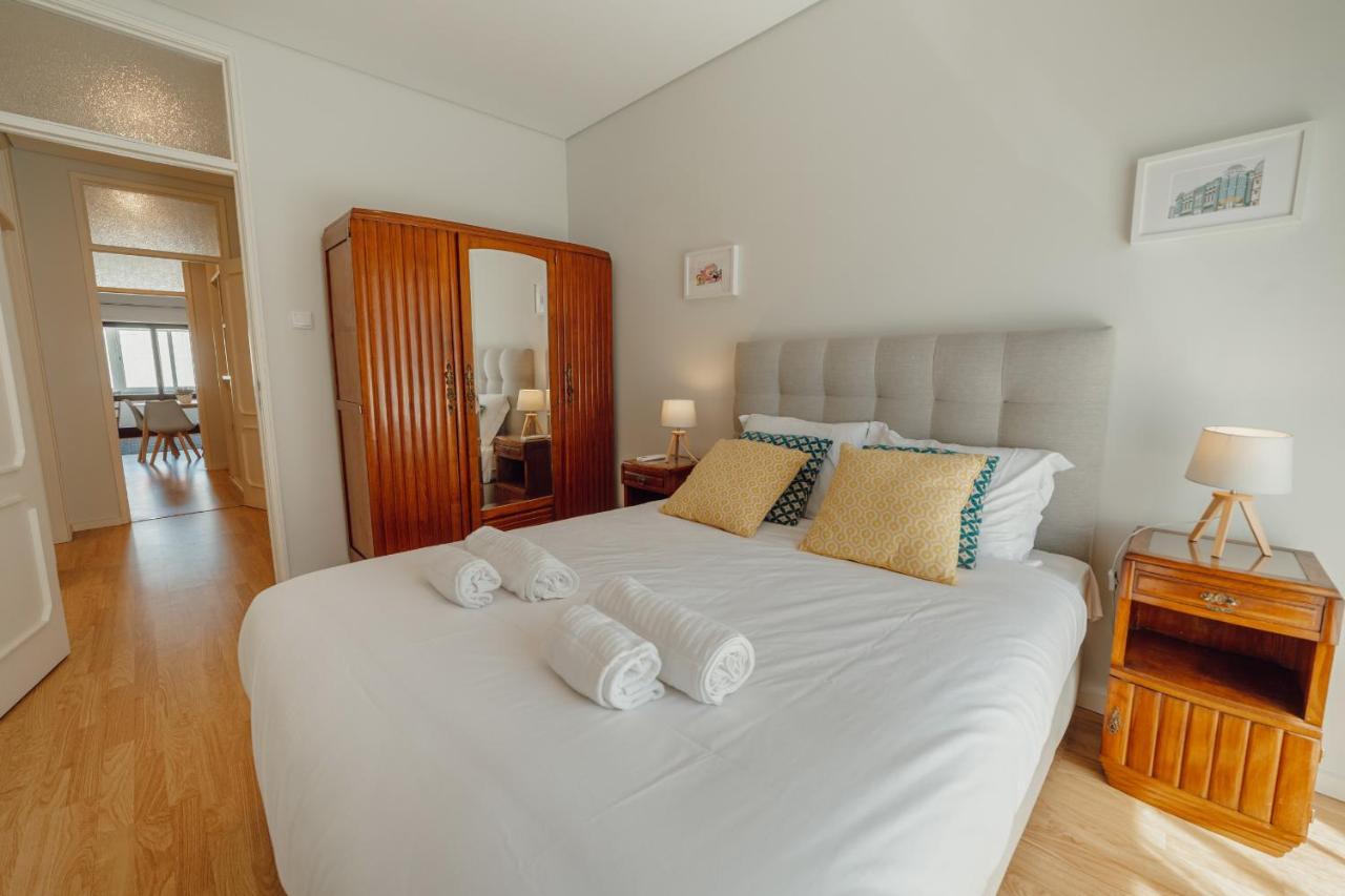 Downtown Design With Balcony By Vacationy Apartamento Oporto